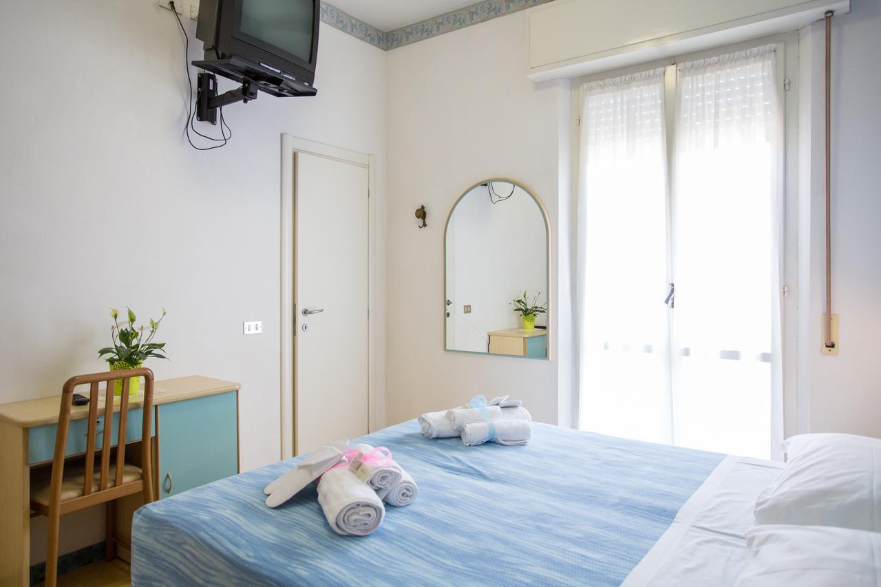 Hotel Villa Vera 里米尼 外观 照片